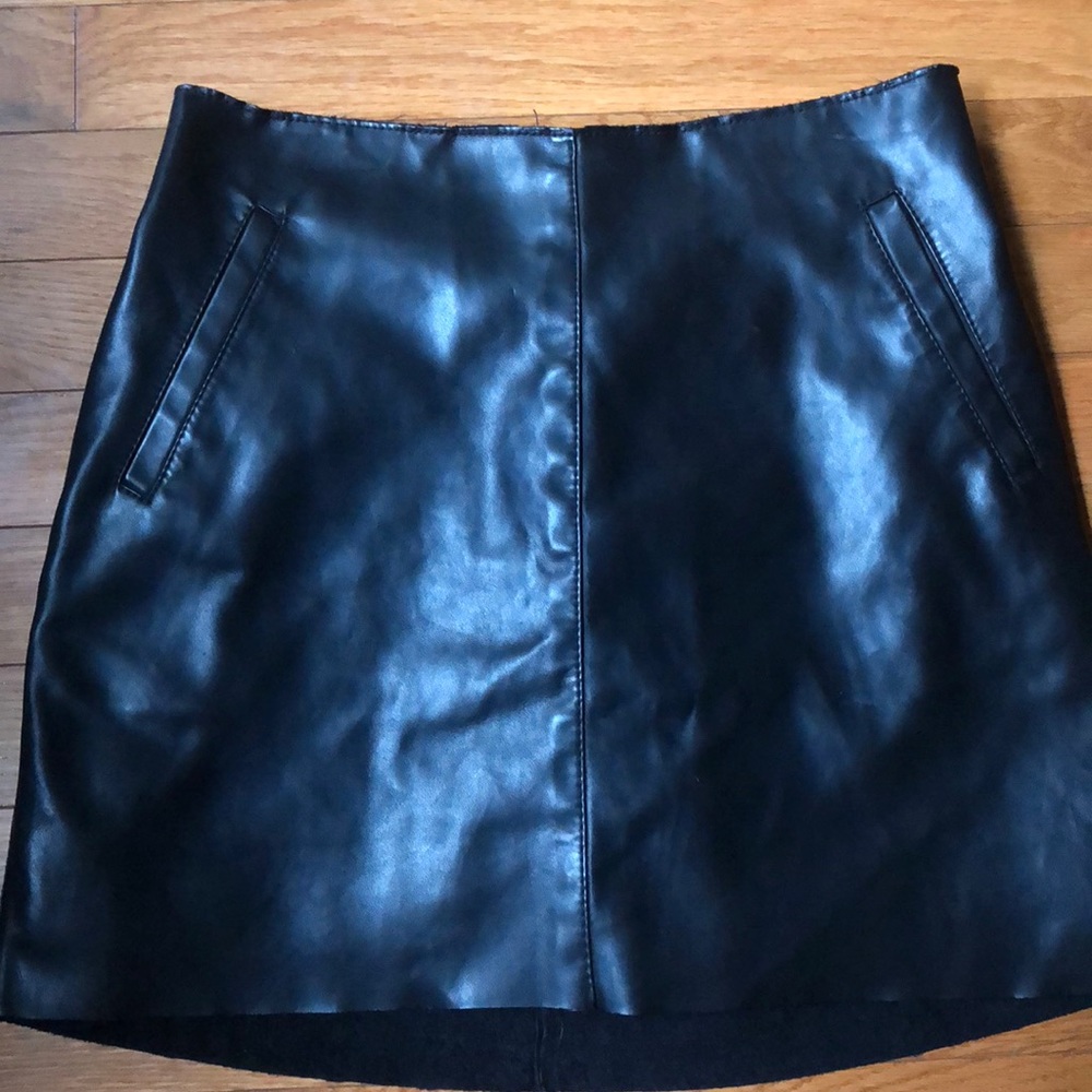 Faux leather high waisted mini skirt